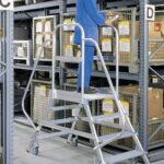MUNK Günzburger Steigtechnik 51208 Aluminium Podestleiter Arbeitshöhe (max.): 3.9 m Silber 82 kg