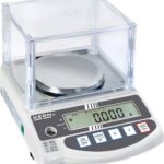 Kern EG 620-3NM Präzisionswaage Wägebereich (max.) 620 g Ablesbarkeit 0.001 g über Steckernetzteil Silber